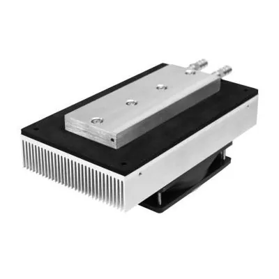 Assemblages de refroidisseurs thermoélectriques liquide-air